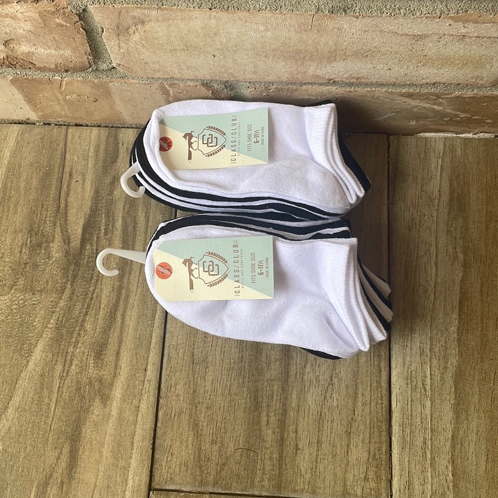 Bundle of Class Club Hoys No Show Socks